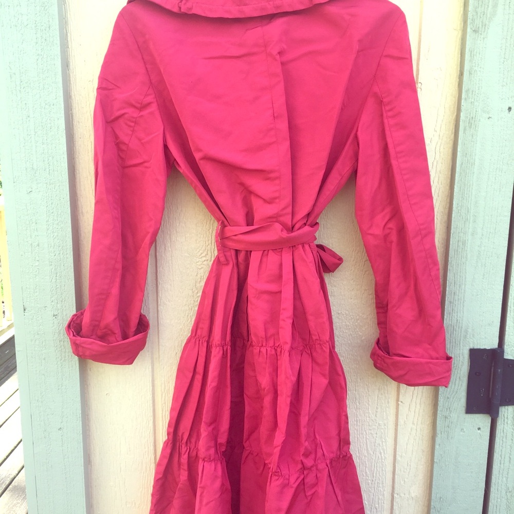Bright, red vintage style raincoat - Picture 2 of 6